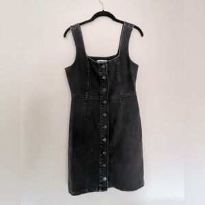 LAST CHANCE - Urban Outfitters • Black Distressed Denim Dress • US 4